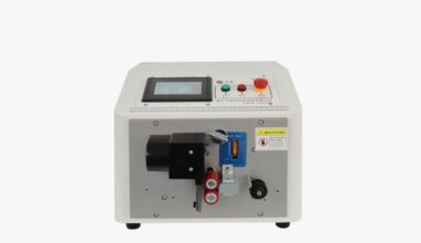 Fully automatic one head terminal crimping machine